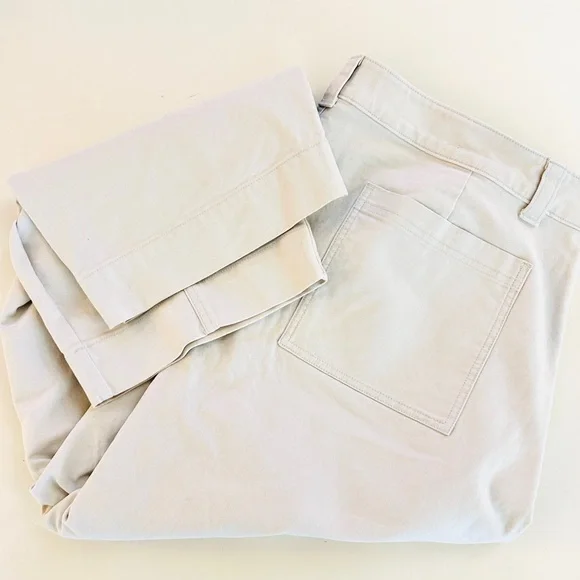 NWT Old Navy High Rise Barrel Leg Ankle Pants Cream Size 20 - Picture 4 of 5